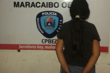 ¡QUÉ ATROZ! “No soporto que se haga en la ropa”: por esto quemó a su hija de 2 años con una cuchara caliente