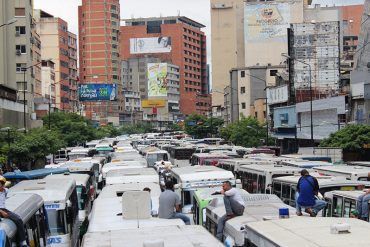 ¡CARACAS TRANCADA! Transportistas congestionan avenidas y se dirigen al Ministerio de Transporte (+Video+Fotos)