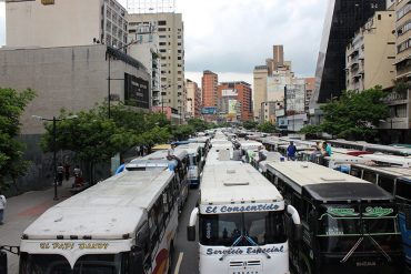 AJÁ, ¿Y AHORA? Advirtieron que en 90 días sector de transportistas podría paralizarse