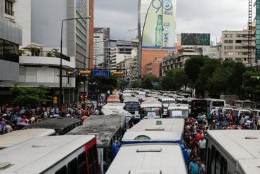 ¡AGÁRRENSE! Este debería ser el costo del pasaje, según el presidente de la Federación Nacional del Transporte