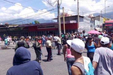 ¡EL PUEBLO TIENE HAMBRE! Trancaron Guatire por falta de comida