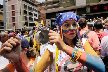 ¡EL LLAMADO ES A LA CALLE! Piden activarse este 12O para restituir la democracia rumbo al RR (+Video)