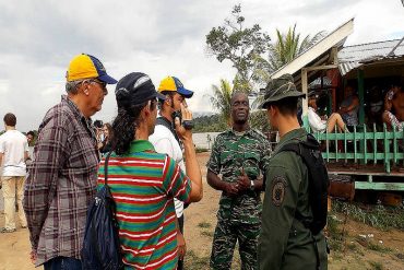 ¡DEPRIMENTE REALIDAD! Venezolanos emigran a Guyana en bote en busca de un mejor futuro