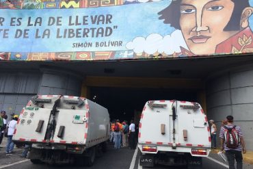 ¡URGENTE! GNB deja a opositores atrapados en túnel Boquerón 2, vía La Guaira-Caracas (+Fotos)