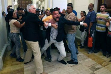 ¡IDENTIFICADO! Este diputado rojito habría sido el agresor del dirigente de AD en la Asamblea Nacional