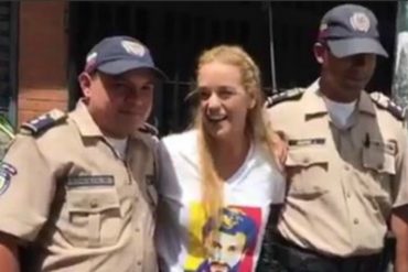 ¡PENDIENTES DE LA FARÁNDULA! Efectivos de la PNB se fotografiaron con Lilian Tintori (+Video)