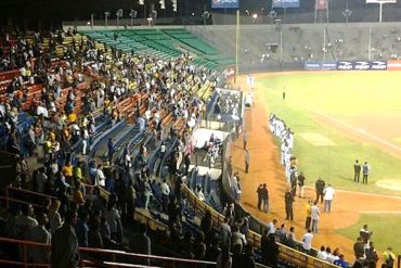 ¡ENTÉRATE! El primer Caracas-Magallanes fue tendencia en redes sociales (y no precisamente por el béisbol)