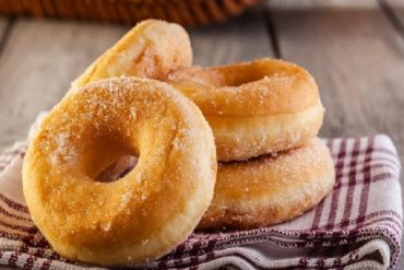 ¡IMPERDIBLE! Prepara unas deliciosas donas sin harina con esta fácil receta