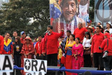 ¡INSÓLITO! Maduro incita a sus simpatizantes (los 4 gatos que le quedan) a decirle groserías a Ramos Allup (+Video)