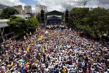 ¡RESTEADOS! Mientras Chúo hablaba, manifestantes pedían ir a Miraflores: «¡Hoy es el día!» (+Video)