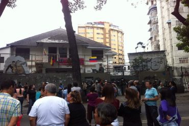 ¡ATENCIÓN! Reportan invasión de un antiguo colegio en El Paraíso (+Video +Fotos)