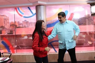 ¡EL PAÍS SE CAE A PEDAZOS Y…! Maduro y Cilia bailan durante el estreno del programa La hora de la salsa (+Video)