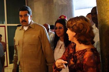 ¡SE LLEVÓ A MEDIO MUNDO! La «comitiva» que fue con Maduro a Cuba para «despedir» a Fidel Castro (Fotos)