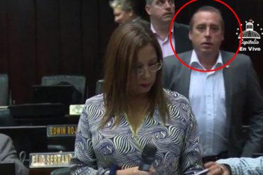 ¡IMPERDIBLE! La cara de Roque Valero durante la trifulca en la Asamblea Nacional (+Fotos)