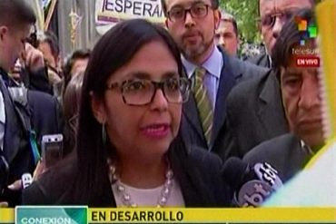 ¡HISTÉRICA! La pataleta de Delcy Rodríguez luego que la dejaran sola en reunión del Mercosur (+Video)