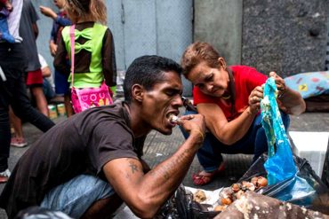 ¡LOGRO REVOLUCIONARIO! En Chacao también hay venezolanos que «se alimentan» de basura