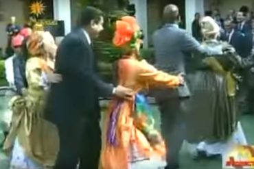 ¿ASÍ ES QUE SE «GOBIERNA»? Lo que hace Maduro en Miraflores mientras el país se cae a pedazos (+Video)