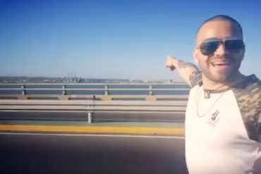 ¡ENTÉRATE! Nacho cruzó a pie el puente sobre el Lago de Maracaibo y desde allí envió este mensaje (+Video)