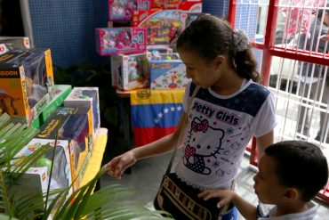 ¡DESVERGÜENZA! “Regalamos a los niños los juguetes acaparados por quienes pretendían robarnos la Navidad”, dice funcionario rojo