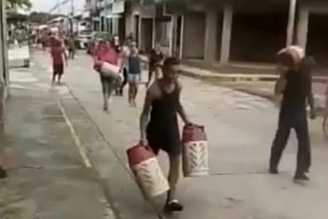 ¡HECHO EN SOCIALISMO! Reportan saqueo de gas doméstico en Yaguaraparo, estado Sucre (+Video)