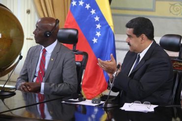 ¡SIGUE LA REGALADERA! En plena crisis Venezuela y Trinidad y Tobago firman acuerdos en materia energética