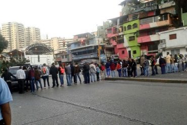 ¡PIDEN MIGAJAS! Protestan en la Intercomunal de El Valle para exigir inclusión en el Carnet de la Patria