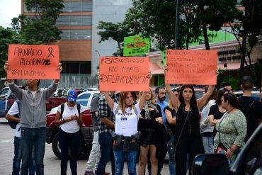 ¡HARTOS! Artistas protestan en plaza Alfredo Sadel de las Mercedes por asesinato de Arnaldo Albornoz