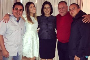 ¡SONRIENTES Y RELAJADOS! Así despidió el año Diosdado Cabello y su familia este 31-D (+Foto)