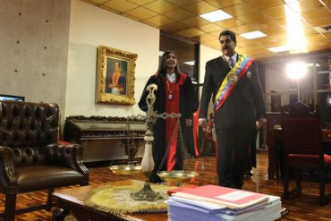 ¡INÉDITO! Maduro es el primer presidente en presentar su informe anual fuera de la Asamblea Nacional