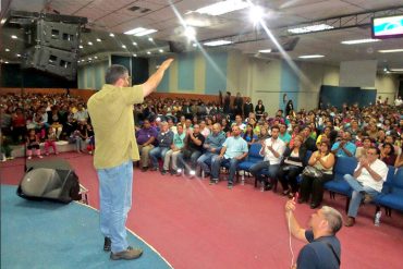 ¡COMO QUE ANDA EN CAMPAÑA! Rodríguez Torres está recorriendo varias ciudades del país