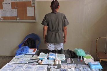 ¡PILLADA! Detuvieron a una enfermera que presuntamente robó insumos médicos