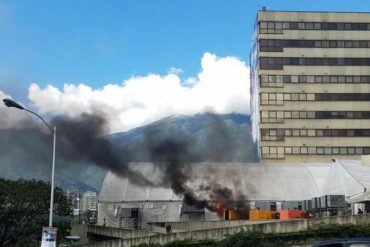 ¡ÚLTIMA HORA! Reportaron un incendio en la terraza del CCCT