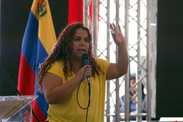 ¡EL COLMO! Según Maduro, Iris Varela es la “santa de las cárceles del país” y hay que prenderle velas