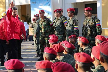 ¿Y EL BONO DE LOS JUBILADOS? Maduro regala pensiones a 310 militares golpistas del 4-F y el 27-N