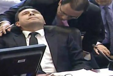 ¡AYÚDALO, SEÑOR!  El bochornoso ataque de histeria de Samuel Moncada con periodistas a las afueras de la OEA (+Video)