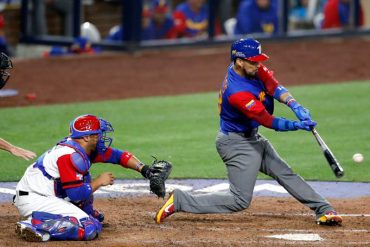 ¡SOLO NOS SALVA UN MILAGRO! Venezuela tampoco pudo contra Dominicana y queda casi eliminada del Clásico Mundial