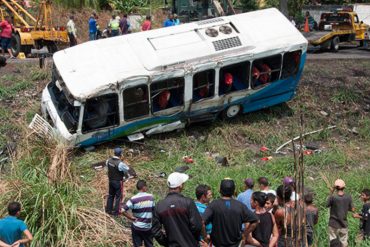 ¡ATENCIÓN! Un muerto y 22 heridos dejó accidente vial en Barquisimeto