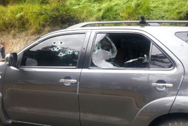 ¡SEPAN! En la bajada de Tazón asesinaron a 3 hombres que iban en una Toyota Fortuner: uno era funcionario