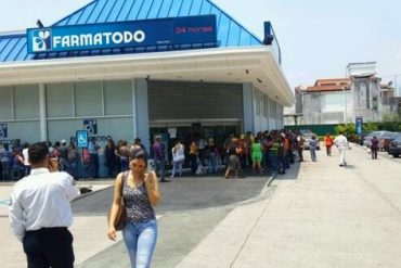 ¡DEBE SABERLO! “Humillación y noches de mi*rda”: joven denunció que en Farmatodo Higuerote la acusaron de “robo” y pasó tres días en el Cicpc (la declararon “culpable”)