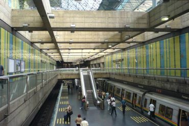 ¡QUÉ HORROR! Encuentran un cadáver dentro de una alcantarilla en la estación Miranda