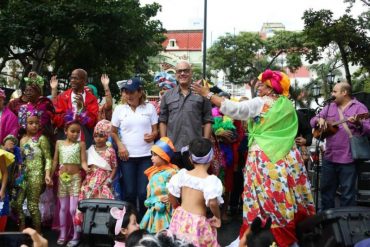 ¡QUÉ DESCARO! Jorge Rodríguez: Carnavales de Caracas resultaron un rotundo éxito