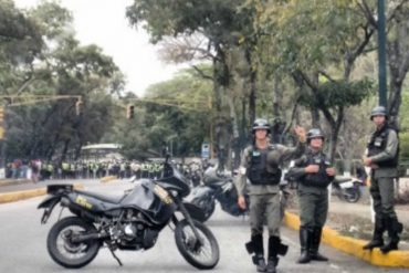 ¡ÚLTIMA HORA! Con perdigones y gas la PNB reprimió protesta de trabajadores de la UCV  (+Video)