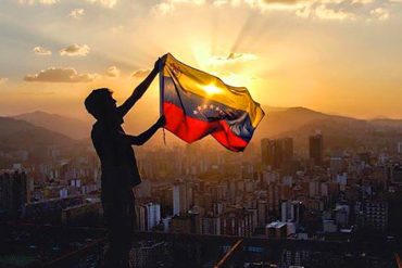 ¡TE LAS DECIMOS! 6 razones para quedarse en Venezuela a pesar de que Maduro destrozó el país