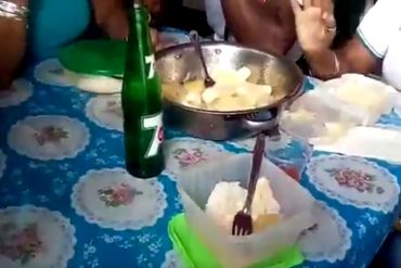 ¡ASÍ ESTAMOS! Arroz con yuca es lo que almuerzan maestros de Fe y Alegría: el sueldo no alcanza (+Video)