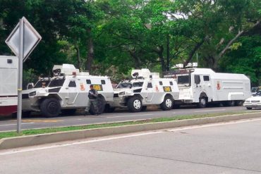 ¿TIENEN MIEDO? GNB y milicianos toman Caracas antes del #19Abr (+Fotos)