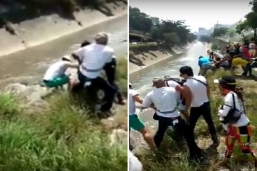 ¡IMPACTANTE! Manifestantes se lanzaron al río Guaire tras brutal emboscada de la PNB y GNB (+Videos)