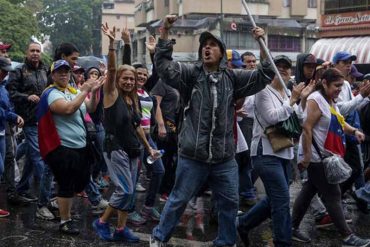 ¡EL CAMBIO ES INDETENIBLE! Las fotos de la protesta de este #13A: La gente salió con todo y lluvia