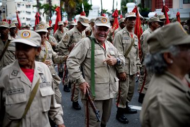 ¡AH, OK! Infobae reporta que milicianos son llevados a prácticas de tiro en Caracas para “defender la revolución”