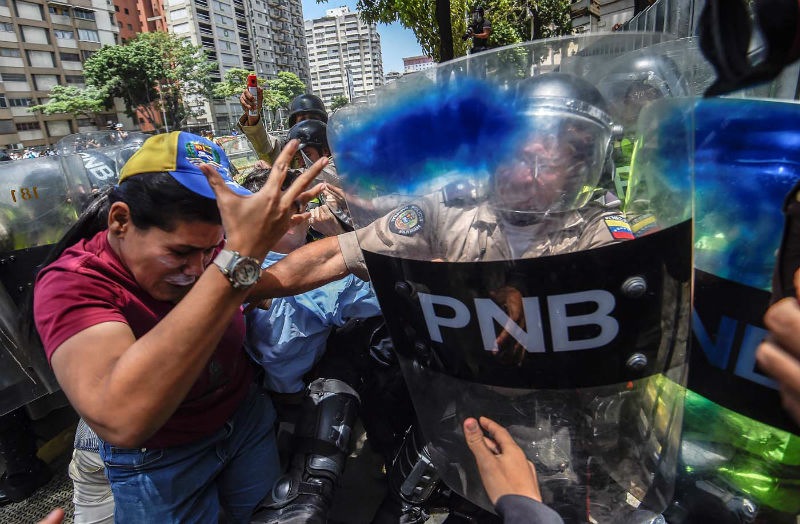 Protestas-Av-Libertador-represion-manifestacion-PNB-GNB-oposicion-4-de-abril-10