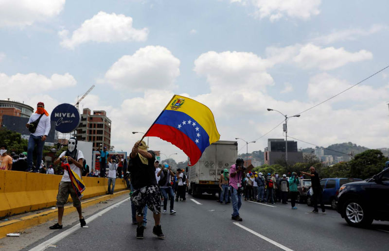 Protestas-manifestacion-marcha-oposicion-Francisco-Fajardo-10-de-abril-1-04